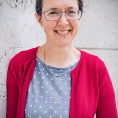 Professor Rachel Oliver