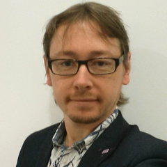 Dr Simon Thomas